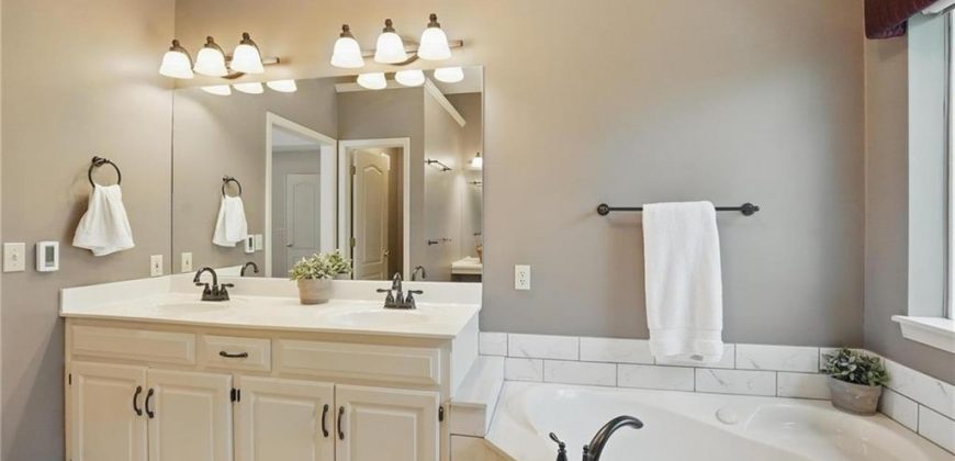 Homes for Sale in Kansas City, MO 64151 | 1805 NW 56th Court