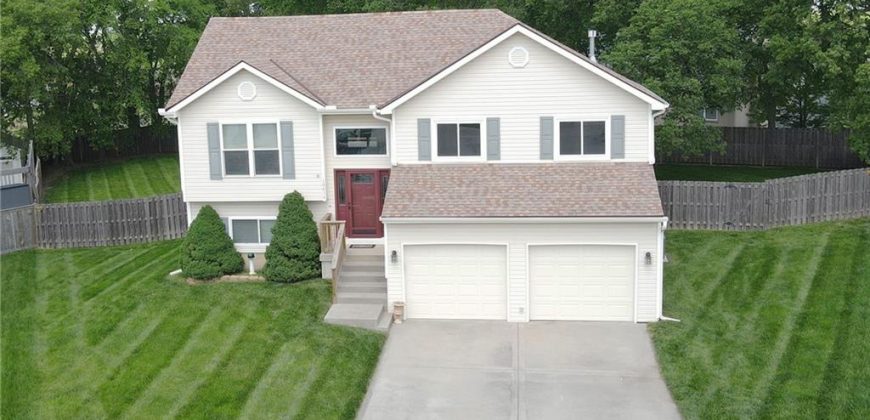Homes for Sale in Kansas City, MO 64153 | 10614 NW 86th Street