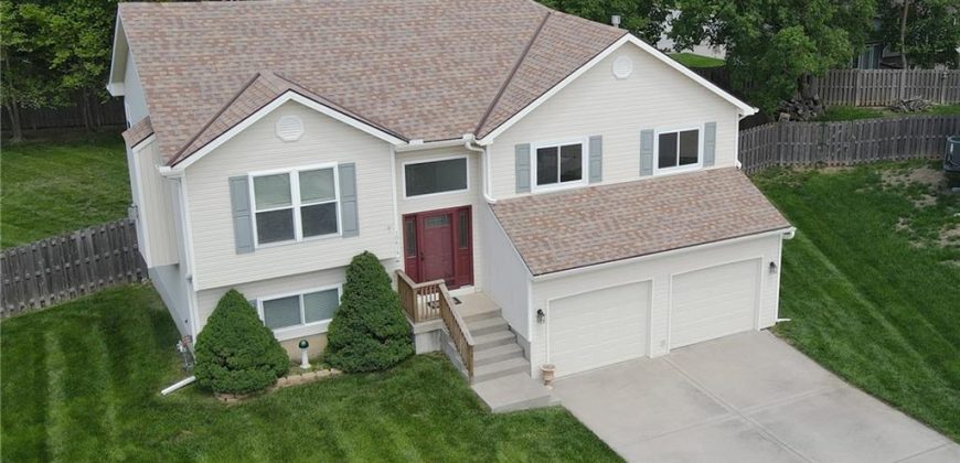 Homes for Sale in Kansas City, MO 64153 | 10614 NW 86th Street