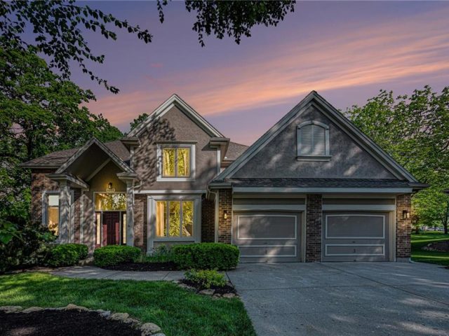 Homes for Sale in Kansas City, MO 64151 | 6209 NW 78th Street