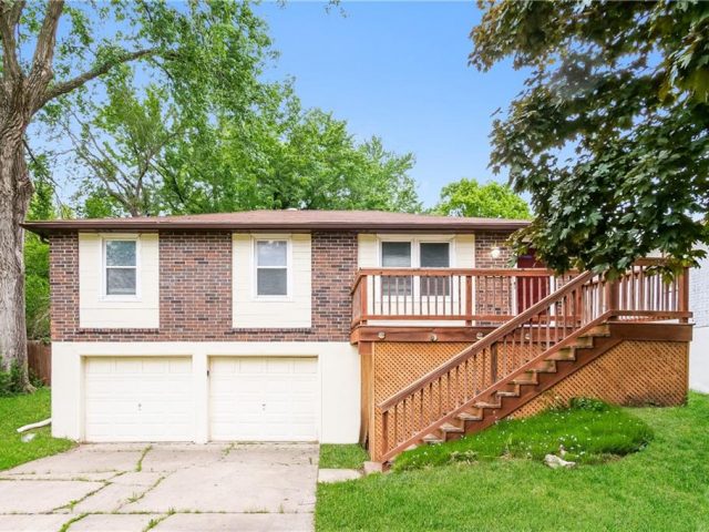 Homes for Sale in Kansas City, MO 64155 | 710 NE 114th Street