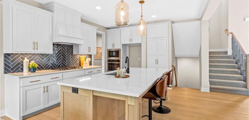 Homes for Sale in Kansas City, MO 64151 | 7016 N Polk Avenue