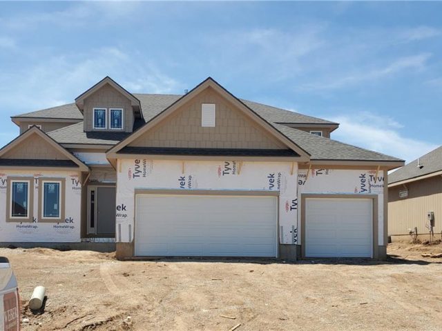 Homes for Sale in Kansas City, MO 64156 | 10204 N Winchester Avenue