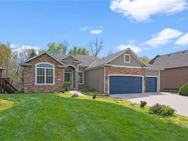 Homes for Sale in Kansas City, MO 64155 | 1509 NE 94th Street