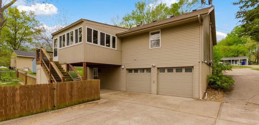 Homes for Sale in Gladstone, MO 64118 | 7005 NE Kranz Road