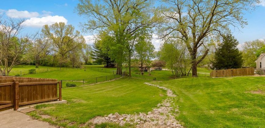 Homes for Sale in Gladstone, MO 64118 | 7005 NE Kranz Road