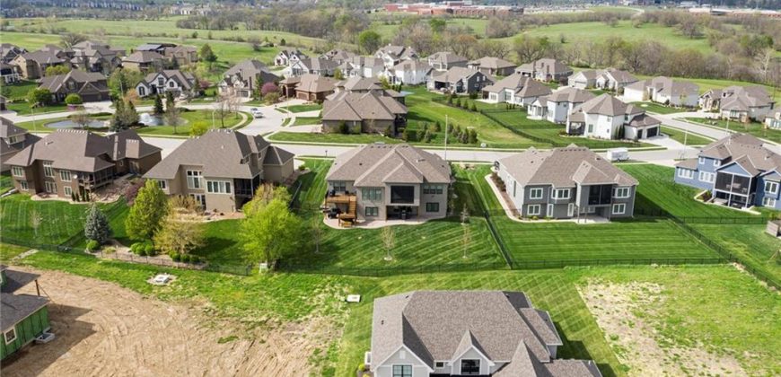 Homes for Sale in Kansas City, MO 64155 | 3013 NE 102nd Terrace