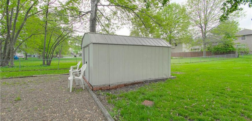 Homes for Sale in Kearney, MO 64060 | 1708  Park Lane