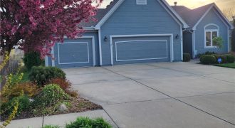 Homes for Sale in Smithville, MO 64089 | 1910  Lake Drive