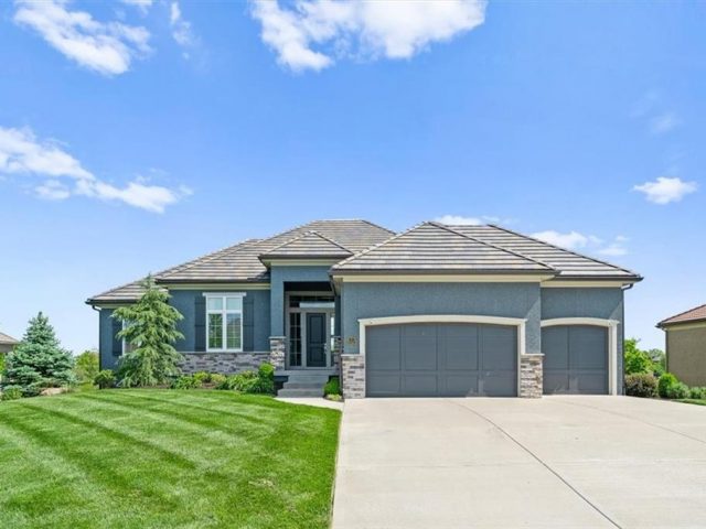 Homes for Sale in Kansas City, MO 64154 | 10523 N Dalton Avenue