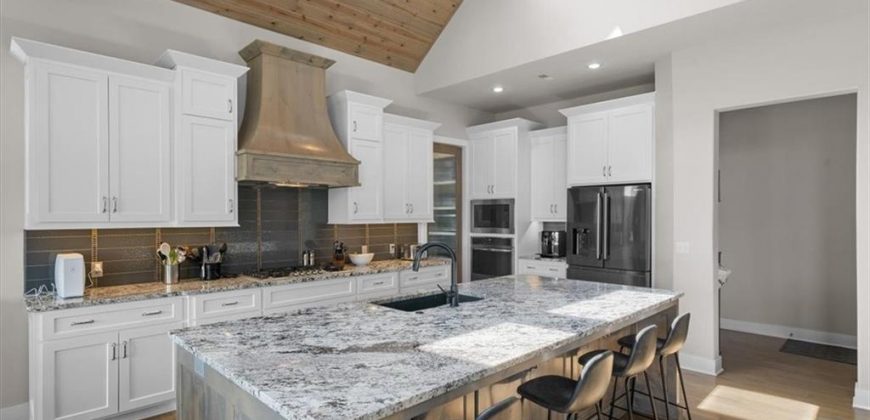 Homes for Sale in Kansas City, MO 64154 | 10523 N Dalton Avenue