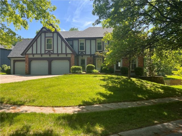 Homes for Sale in Kansas City, MO 64119 | 5806 N Kensington Avenue