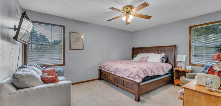 Homes for Sale in Kansas City, MO 64118 | 1109 NW 66th Terrace