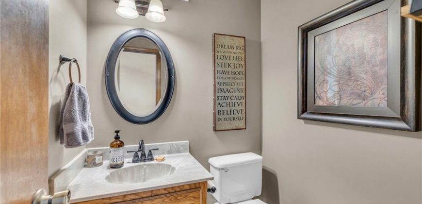Homes for Sale in Kansas City, MO 64118 | 1109 NW 66th Terrace