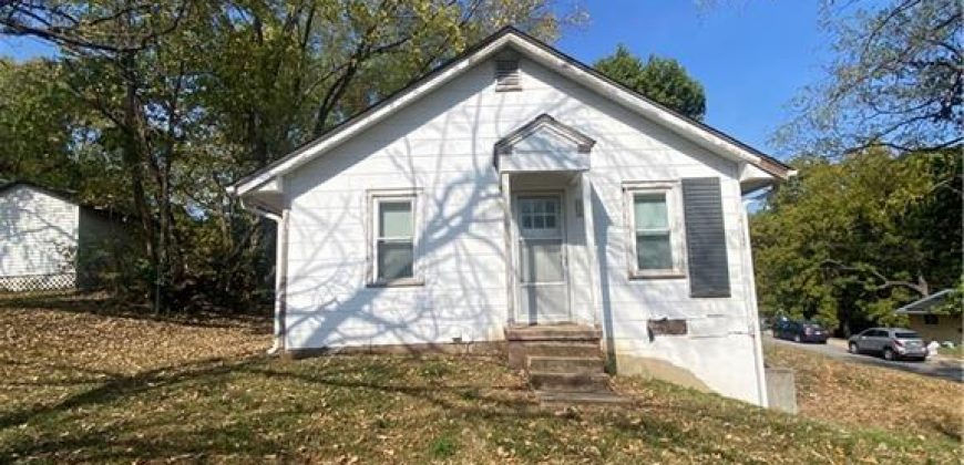 Homes for Sale in Liberty, MO 64068 | 602  Elm Street