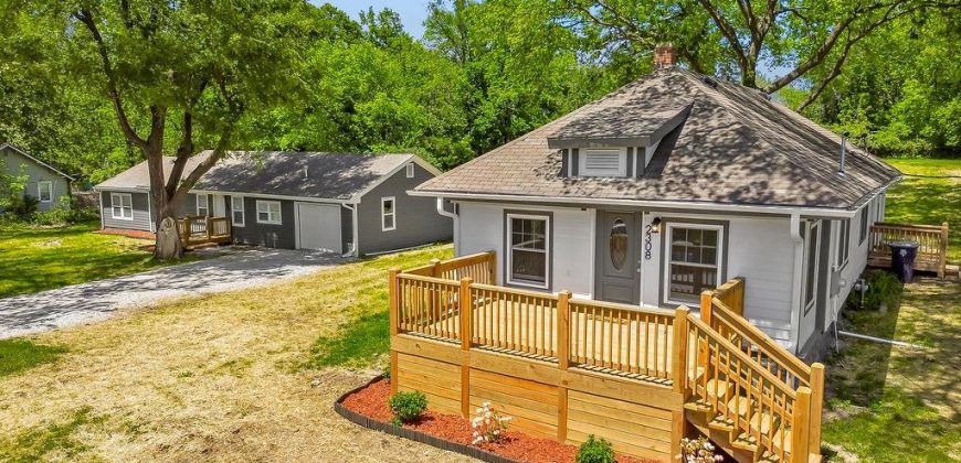 Homes for Sale in Kansas City, MO 64151 | 2308 NW 53rd Terrace