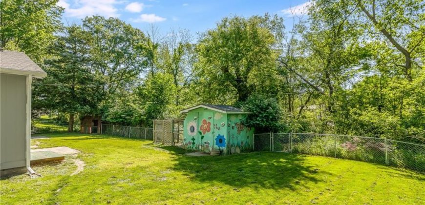 Homes for Sale in Liberty, MO 64068 | 1304  Middlebrook Drive