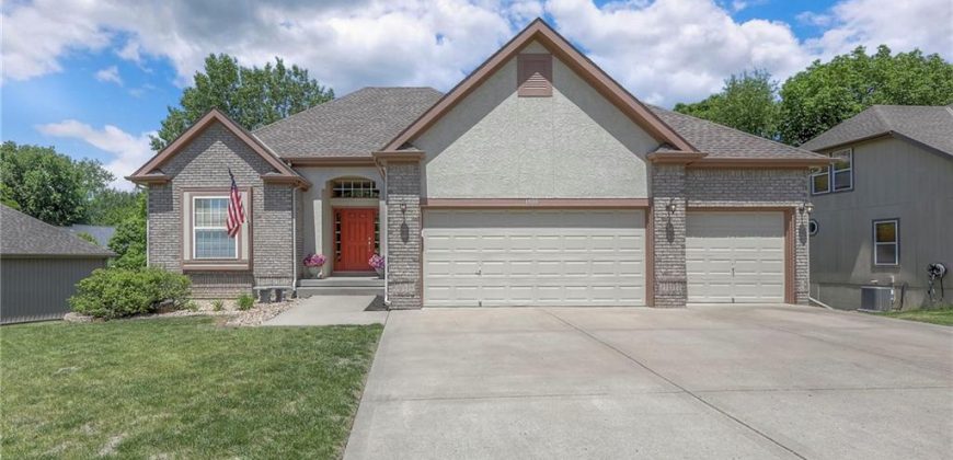 Homes for Sale in Kansas City, MO 64118 | 1800 NE 80th Terrace