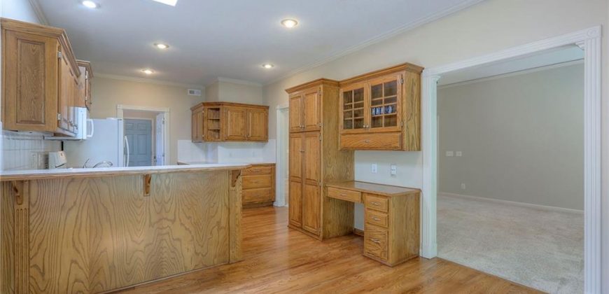 Homes for Sale in Kansas City, MO 64118 | 1800 NE 80th Terrace