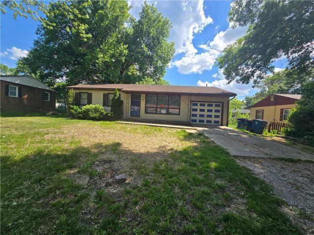 Homes for Sale in Excelsior Springs, MO 64024 | 105  Melwood Street