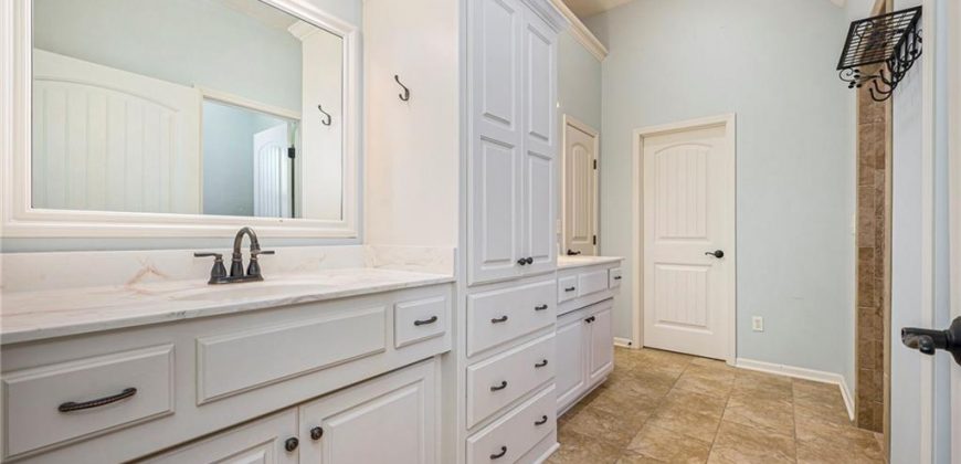 Homes for Sale in Kansas City, MO 64151 | 6215 N Allenton Avenue