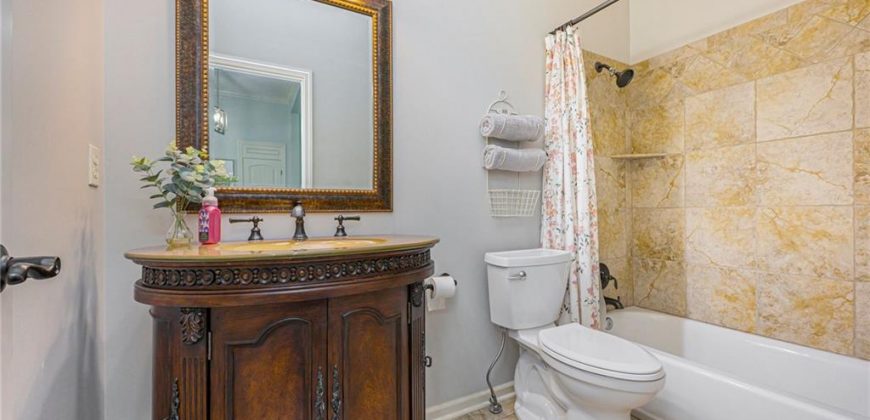 Homes for Sale in Kansas City, MO 64151 | 6215 N Allenton Avenue