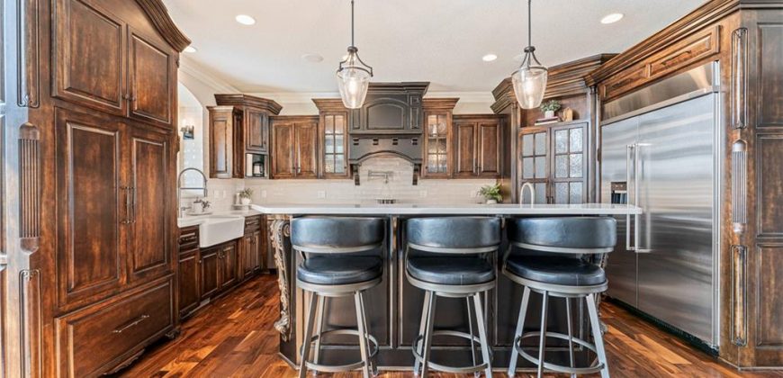 Homes for Sale in Parkville, MO 64152 | 8075  Green Glades Court