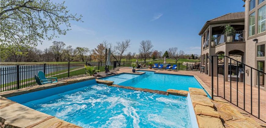 Homes for Sale in Parkville, MO 64152 | 8075  Green Glades Court