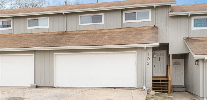 Homes for Sale in Liberty, MO 64068 | 102  Crawford Street