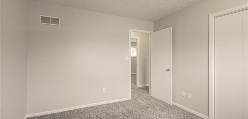 Homes for Sale in Liberty, MO 64068 | 102  Crawford Street
