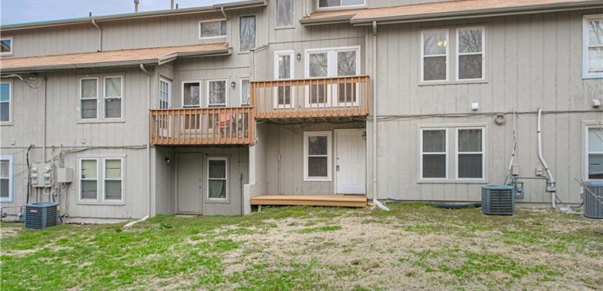 Homes for Sale in Liberty, MO 64068 | 102  Crawford Street