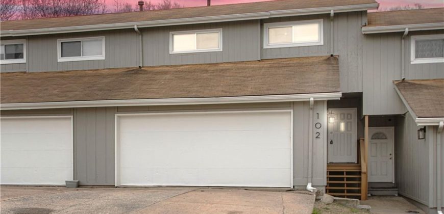 Homes for Sale in Liberty, MO 64068 | 102  Crawford Street