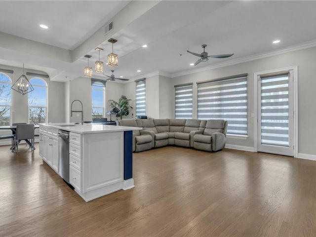 Homes for Sale in Kansas City, MO 64116 | 3810 N Mulberry Drive, Unit#101