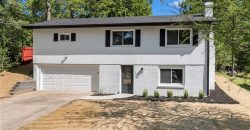 Homes for Sale in Lake Waukomis, MO 64151 | 1040 NW South Shore Drive