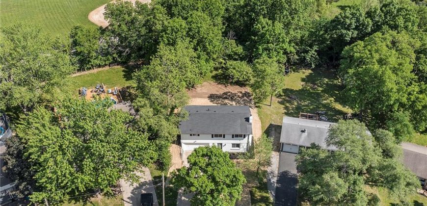 Homes for Sale in Lake Waukomis, MO 64151 | 1040 NW South Shore Drive
