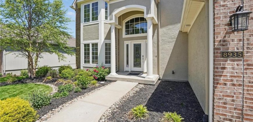 Homes for Sale in Kansas City, MO 64157 | 8935 N Lewis Street