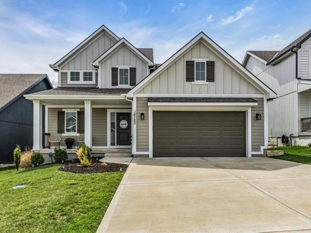 Homes for Sale in Parkville, MO 64152 | 16123  Giorgia Street