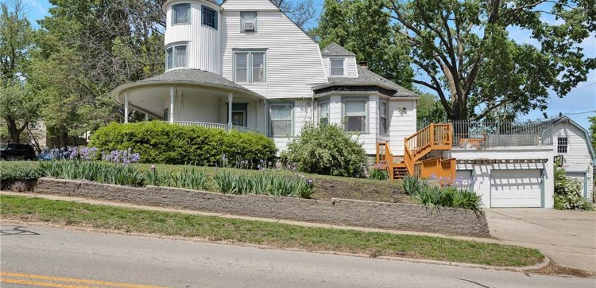 Homes for Sale in Liberty, MO 64068 | 203 N Water Street