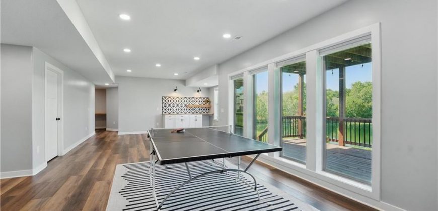 Homes for Sale in Kansas City, MO 64151 | 3716 NW 76th Street
