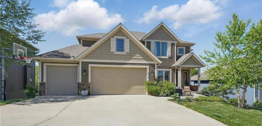 Homes for Sale in Kansas City, MO 64151 | 3716 NW 76th Street