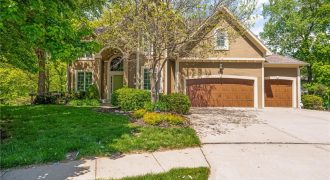 Homes for Sale in Parkville, MO 64152 | 10360  Magnolia Lane
