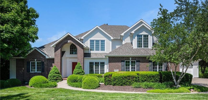 Homes for Sale in Liberty, MO 64068 | 10112  Lakeview Circle