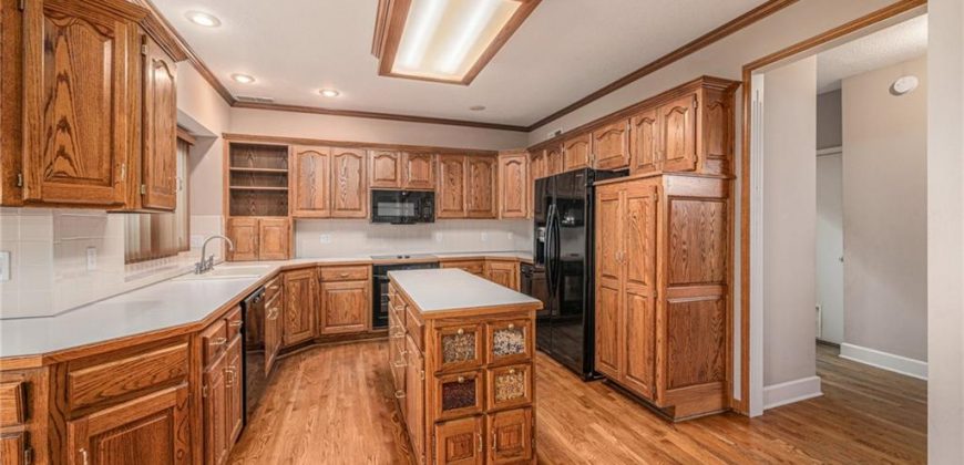 Homes for Sale in Kansas City, MO 64151 | 6209 NW 78th Street
