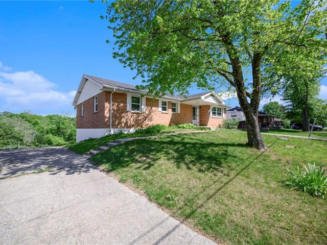 Homes for Sale in Excelsior Springs, MO 64024 | 107  Easy Street