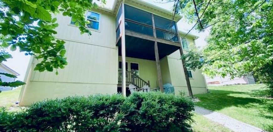 Homes for Sale in Kansas City, MO 64151 | 6217  Green Hills Lane