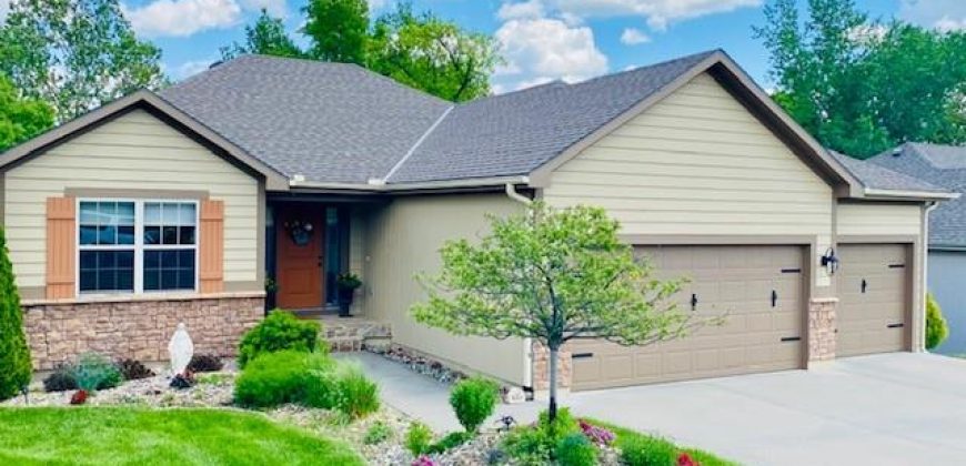 Homes for Sale in Kansas City, MO 64151 | 6217  Green Hills Lane
