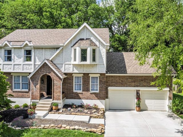 Homes for Sale in Kansas City, MO 64151 | 5208 NW 58th Terrace