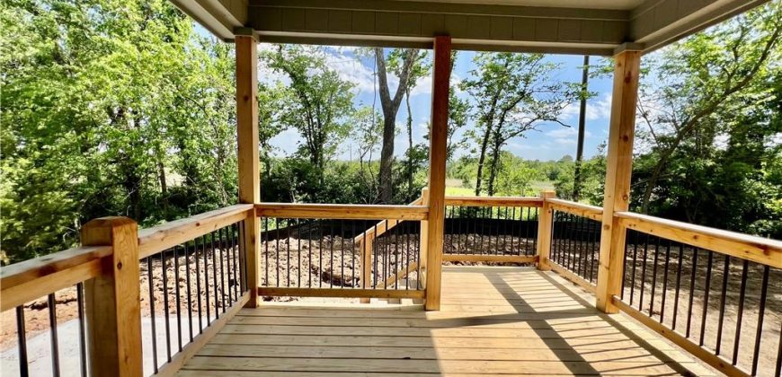 Homes for Sale in Liberty, MO 64068 | 1933  Longview Road
