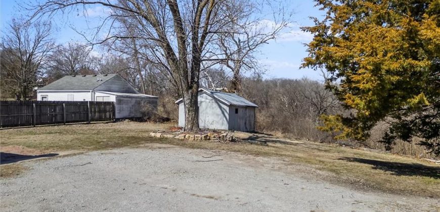 Homes for Sale in Excelsior Springs, MO 64024 | 618  Linn Avenue