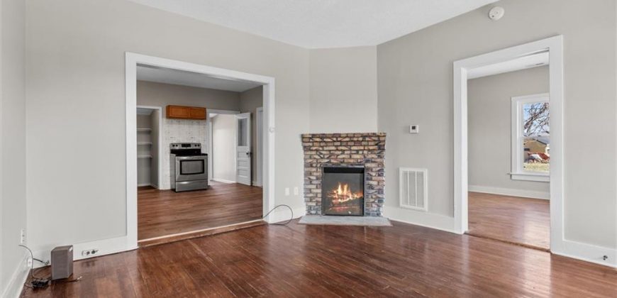 Homes for Sale in Excelsior Springs, MO 64024 | 618  Linn Avenue